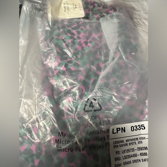 New Fabletics Anywhere High Waisted Leggings Safari - Picture 3 of 9